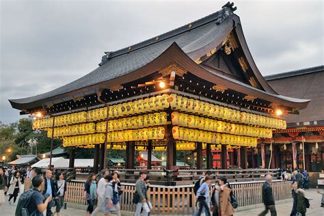 京都哪個神社有名，探尋古都靈魂的聖地巡禮